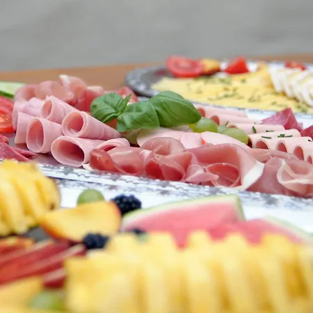 Hotel-pension Brandenburg 호텔